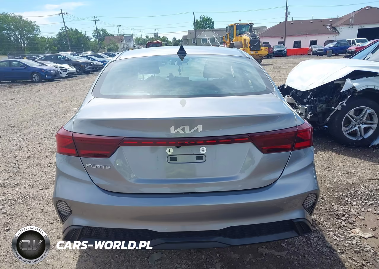 2023 Kia Forte Lxs VIN:3KPF24AD9PE620523 - 17