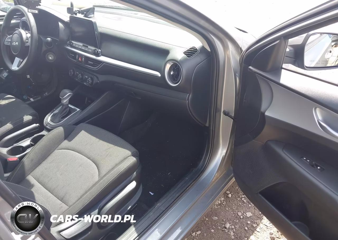 2023 Kia Forte Lxs VIN:3KPF24AD9PE620523 - 5
