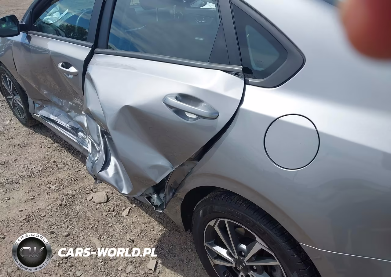 2023 Kia Forte Lxs VIN:3KPF24AD9PE620523 - 6