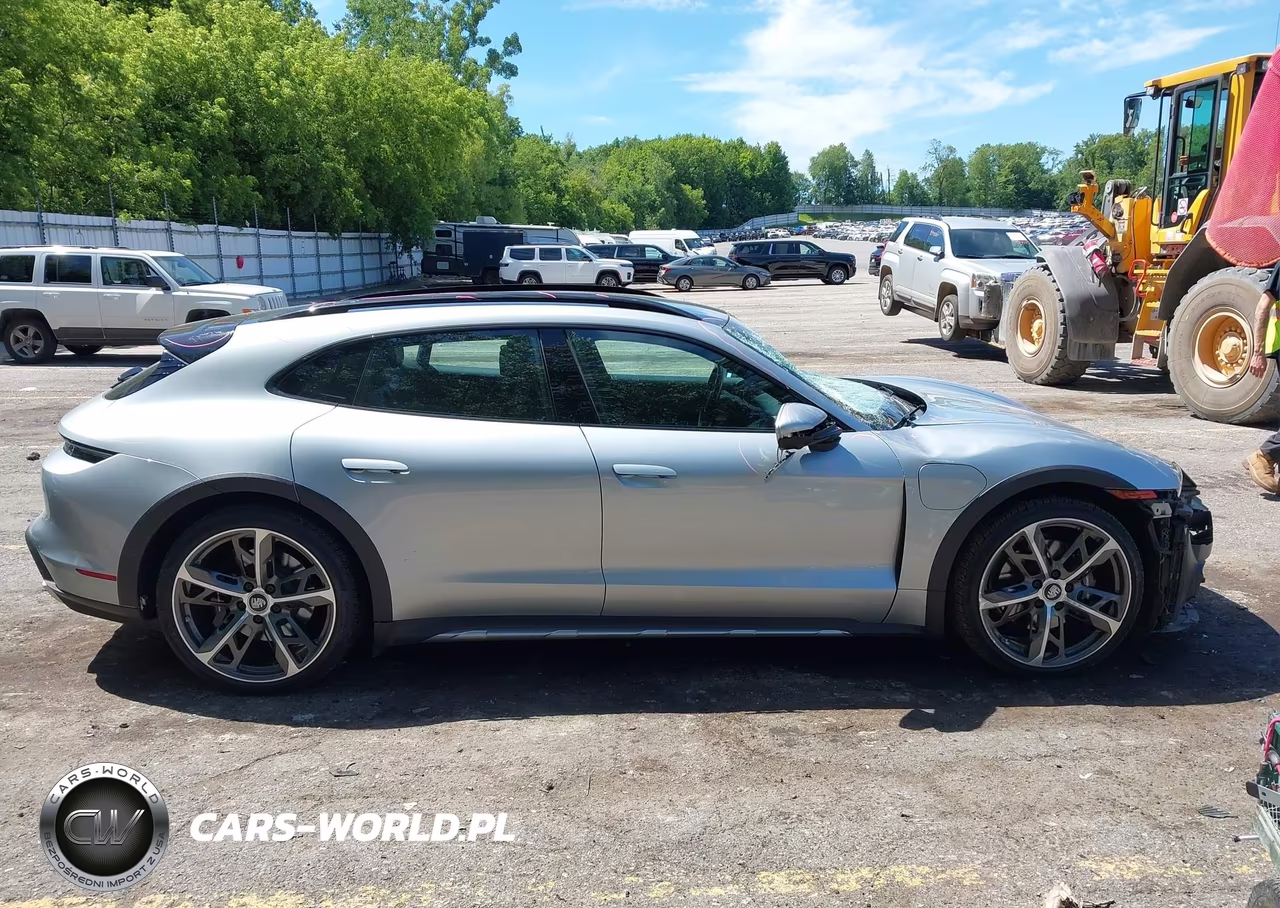 2022 Porsche Taycan Cross Turismo 4S VIN:WP0BB2Y18NSA71070 - 13