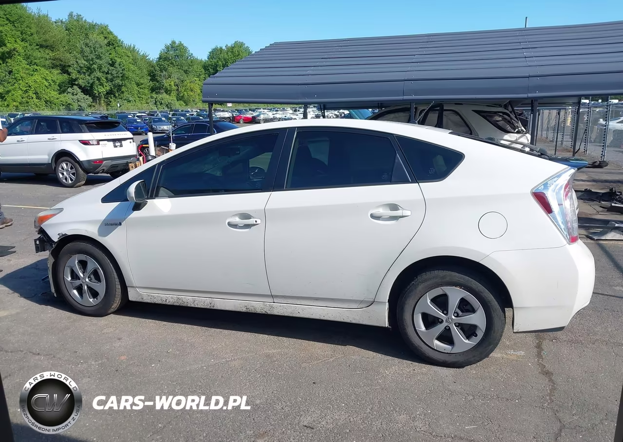 2012 Toyota Prius Two VIN:JTDKN3DUXC5465823 - 14
