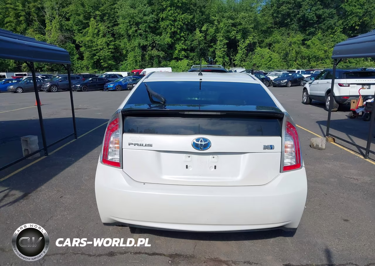 2012 Toyota Prius Two VIN:JTDKN3DUXC5465823 - 16