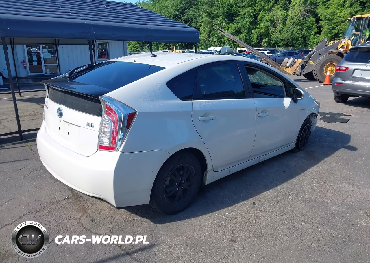 2012 Toyota Prius Two VIN:JTDKN3DUXC5465823 - 4