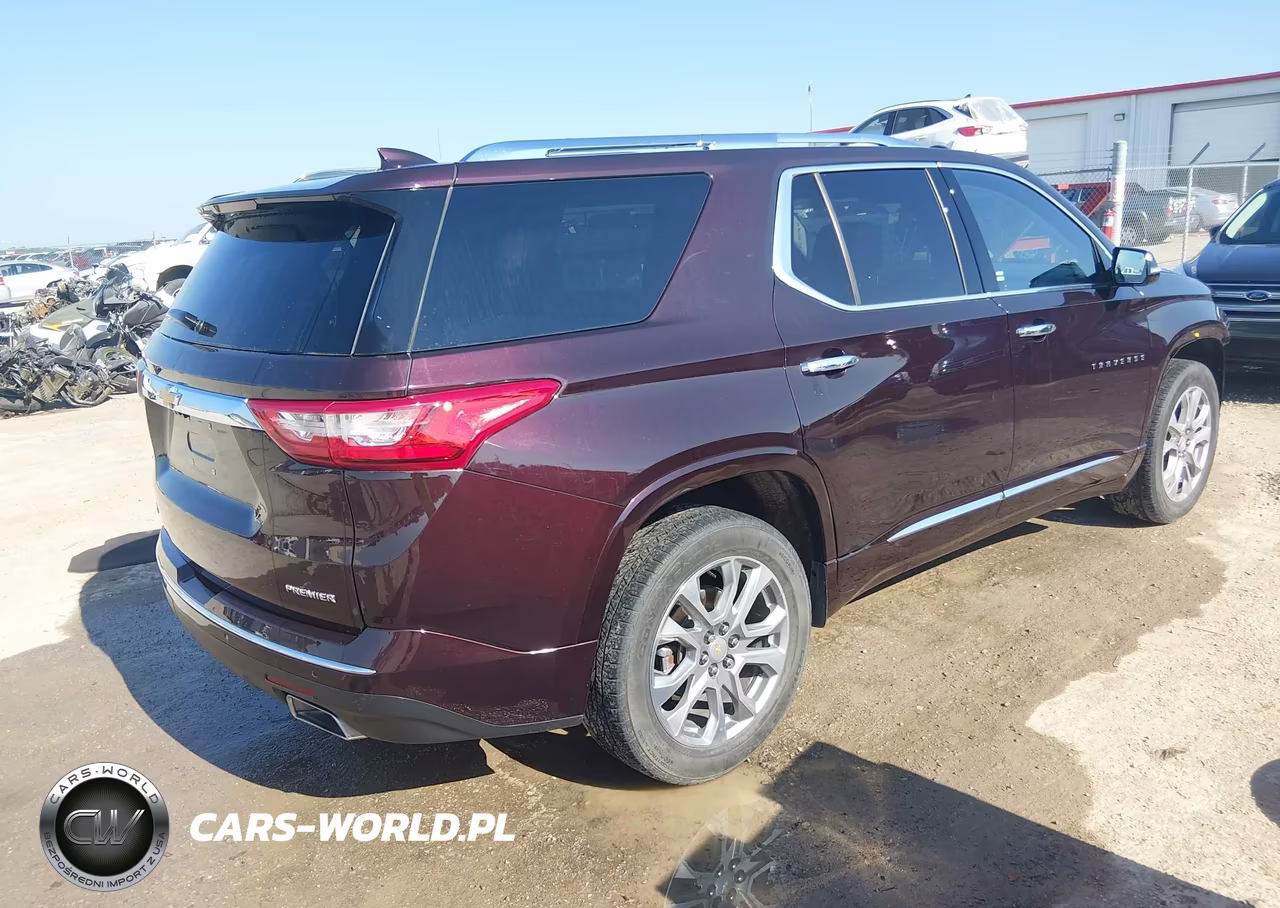 2019 Chevrolet Traverse Premier VIN:1GNERKKW0KJ162434 - 4