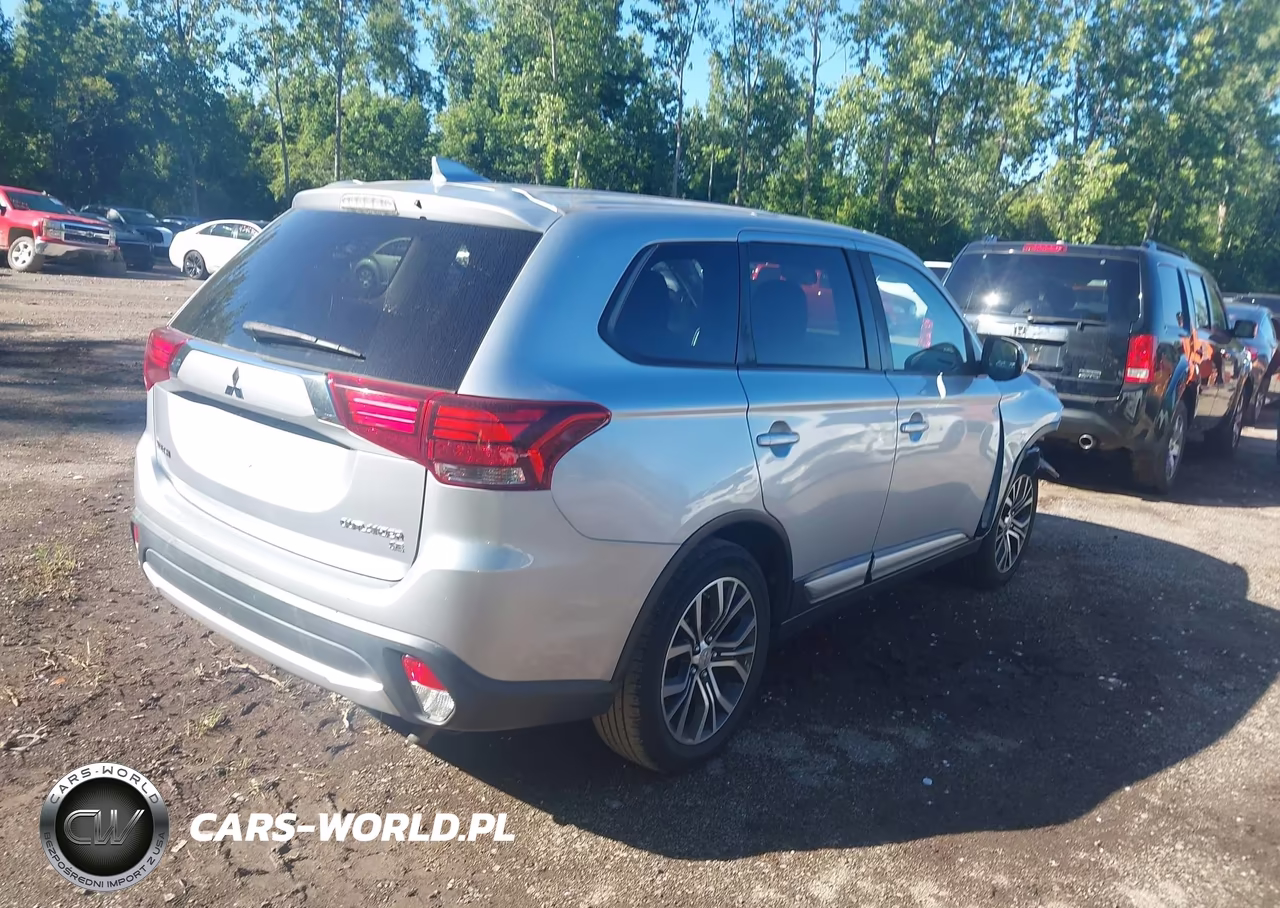 2017 Mitsubishi Outlander Se VIN:JA4AD3A31HZ044089 - 4