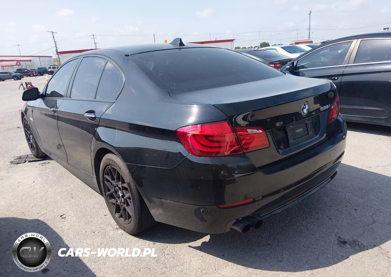 2012 BMW 528I VIN:WBAXG5C53CDX02757 - 3