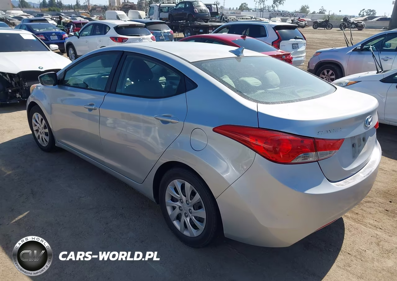 2011 Hyundai Elantra Gls VIN:5NPDH4AE9BH033385 - 3