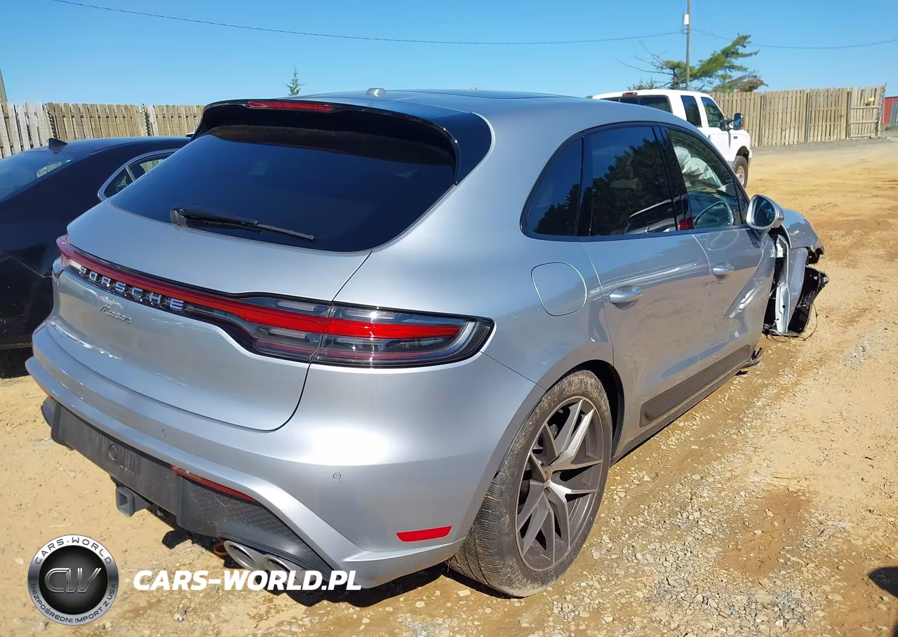 2023 Porsche Macan T VIN:WP1AA2A52PLB03306 - 4