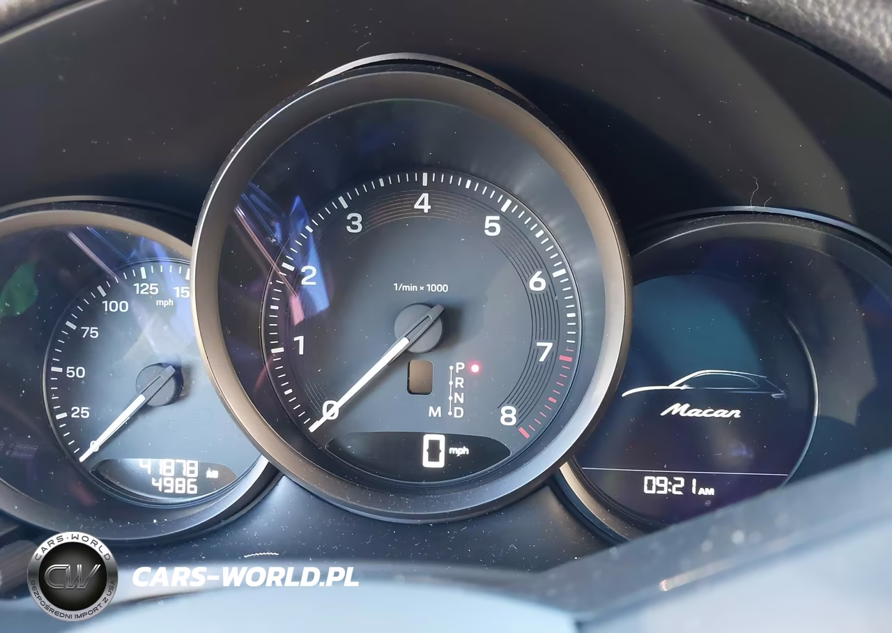 2023 Porsche Macan T VIN:WP1AA2A52PLB03306 - 7