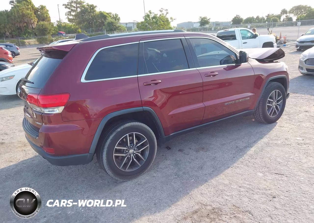 2018 Jeep Grand Cherokee Laredo E 4X2 VIN:1C4RJEAG2JC402633 - 4