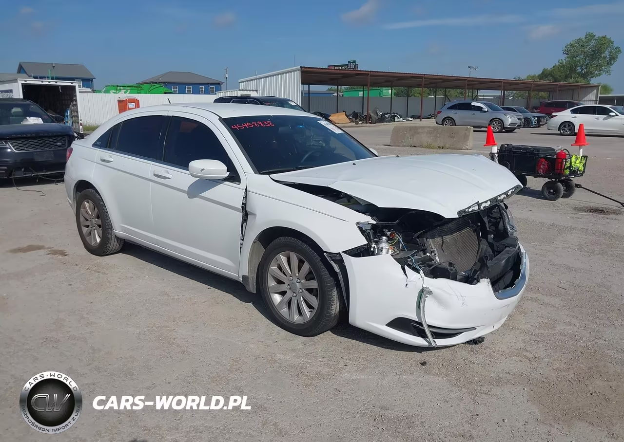2013 Chrysler 200 Touring – zdjęcie 1 z 16