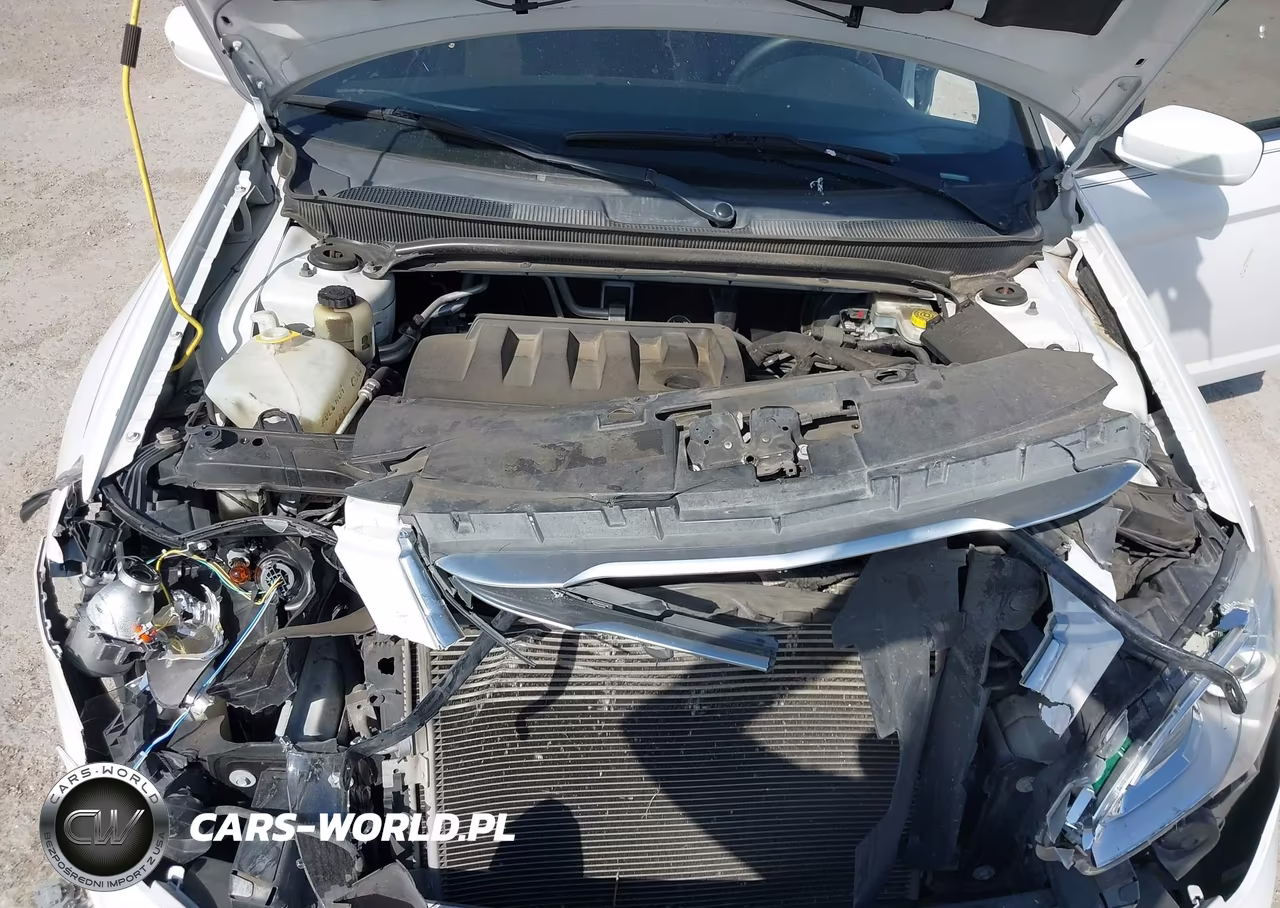 2013 Chrysler 200 Touring VIN:1C3CCBBB6DN629208 - 10