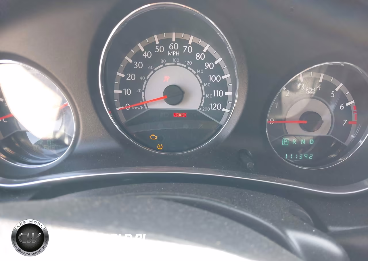 2013 Chrysler 200 Touring VIN:1C3CCBBB6DN629208 - 7