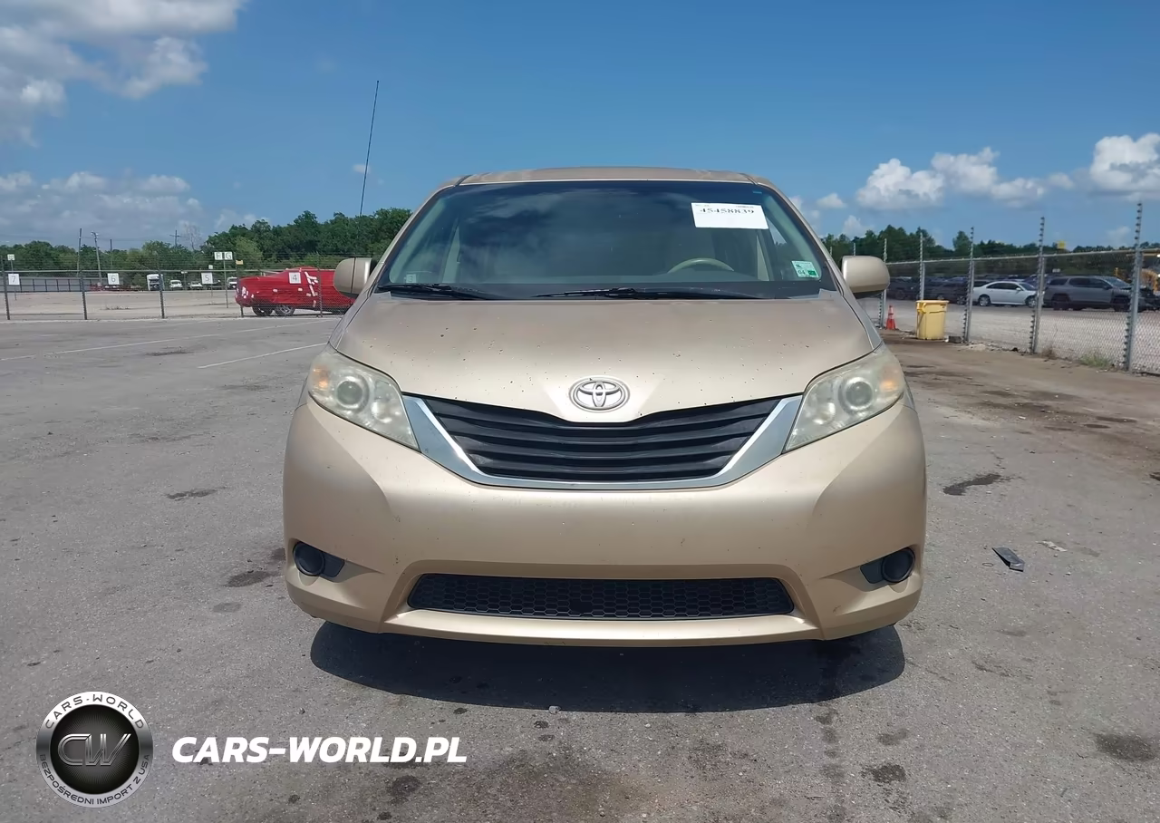 2011 Toyota Sienna Le V6 VIN:5TDKK3DC2BS148871 - 12