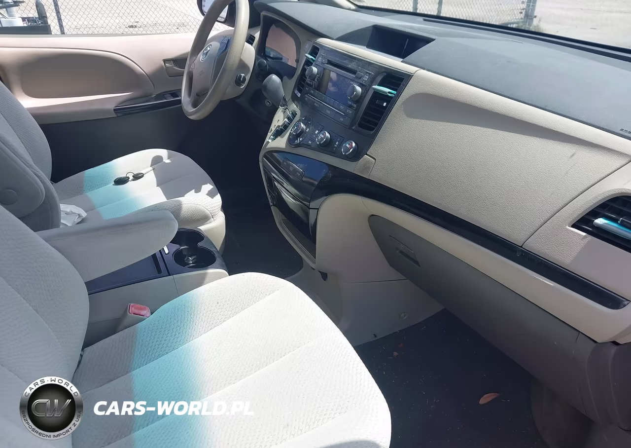 2011 Toyota Sienna Le V6 VIN:5TDKK3DC2BS148871 - 5