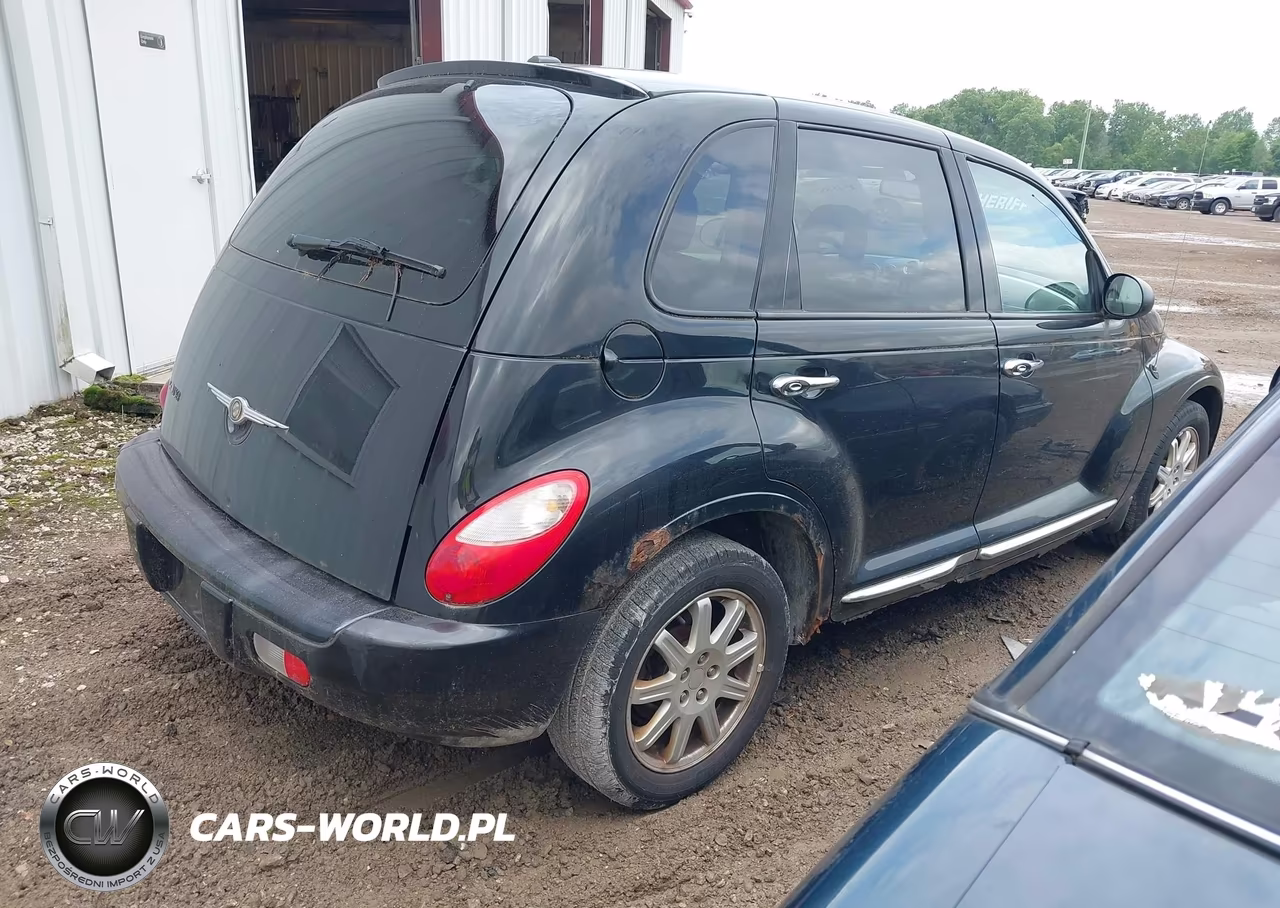 2010 Chrysler Pt Cruiser Classic VIN:3A4GY5F94AT156776 - 4