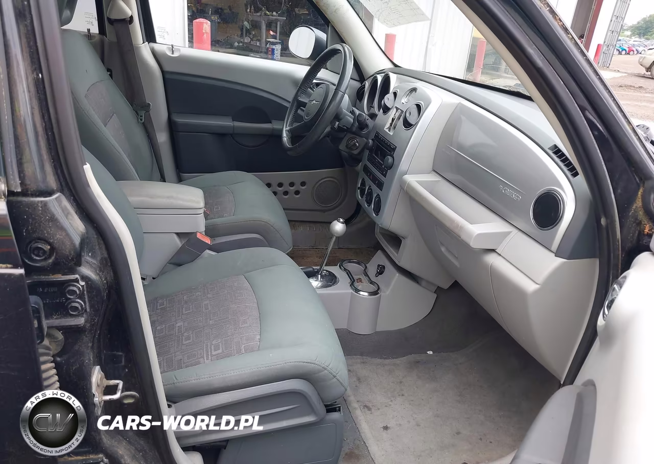 2010 Chrysler Pt Cruiser Classic VIN:3A4GY5F94AT156776 - 5