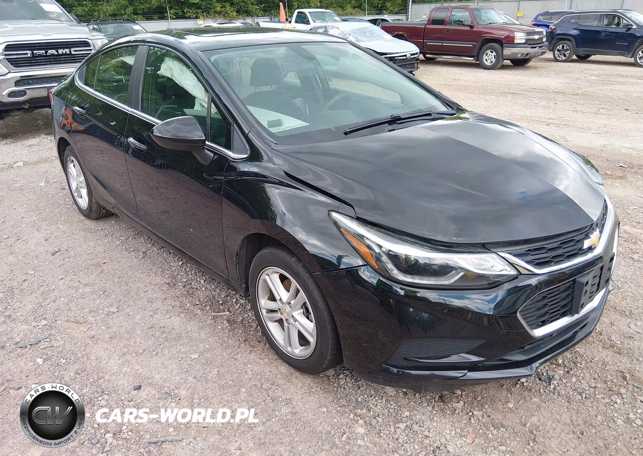 2016 Chevrolet Cruze Lt Auto – zdjęcie 1 z 13