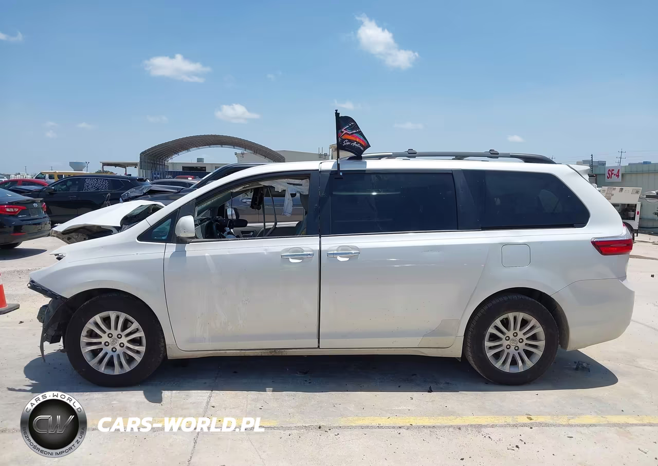 2015 Toyota Sienna Xle 8 Passenger VIN:5TDYK3DC1FS650190 - 14