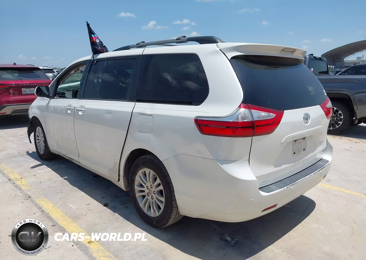 2015 Toyota Sienna Xle 8 Passenger VIN:5TDYK3DC1FS650190 - 3