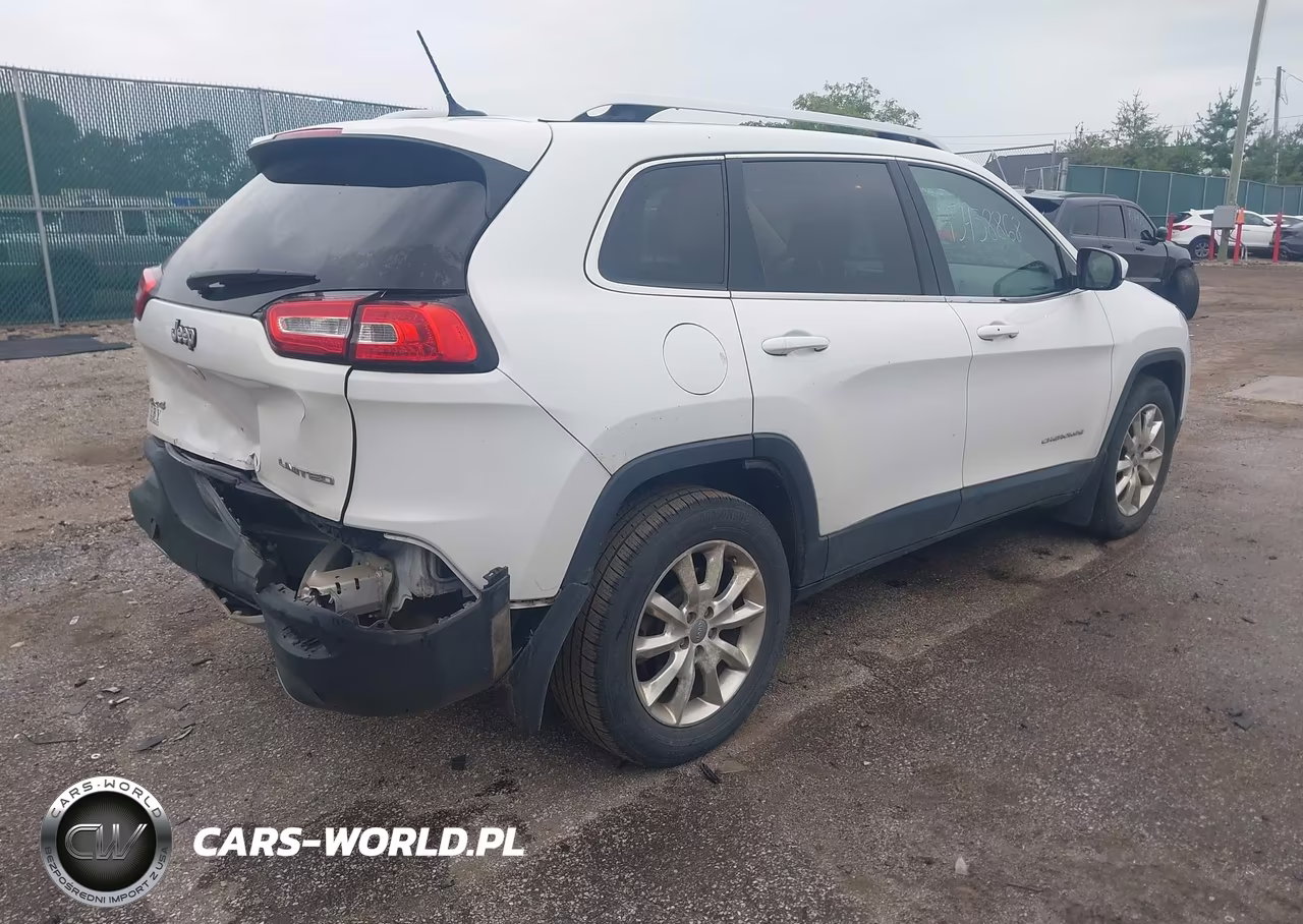 2015 Jeep Cherokee Limited VIN:1C4PJMDB1FW641582 - 4