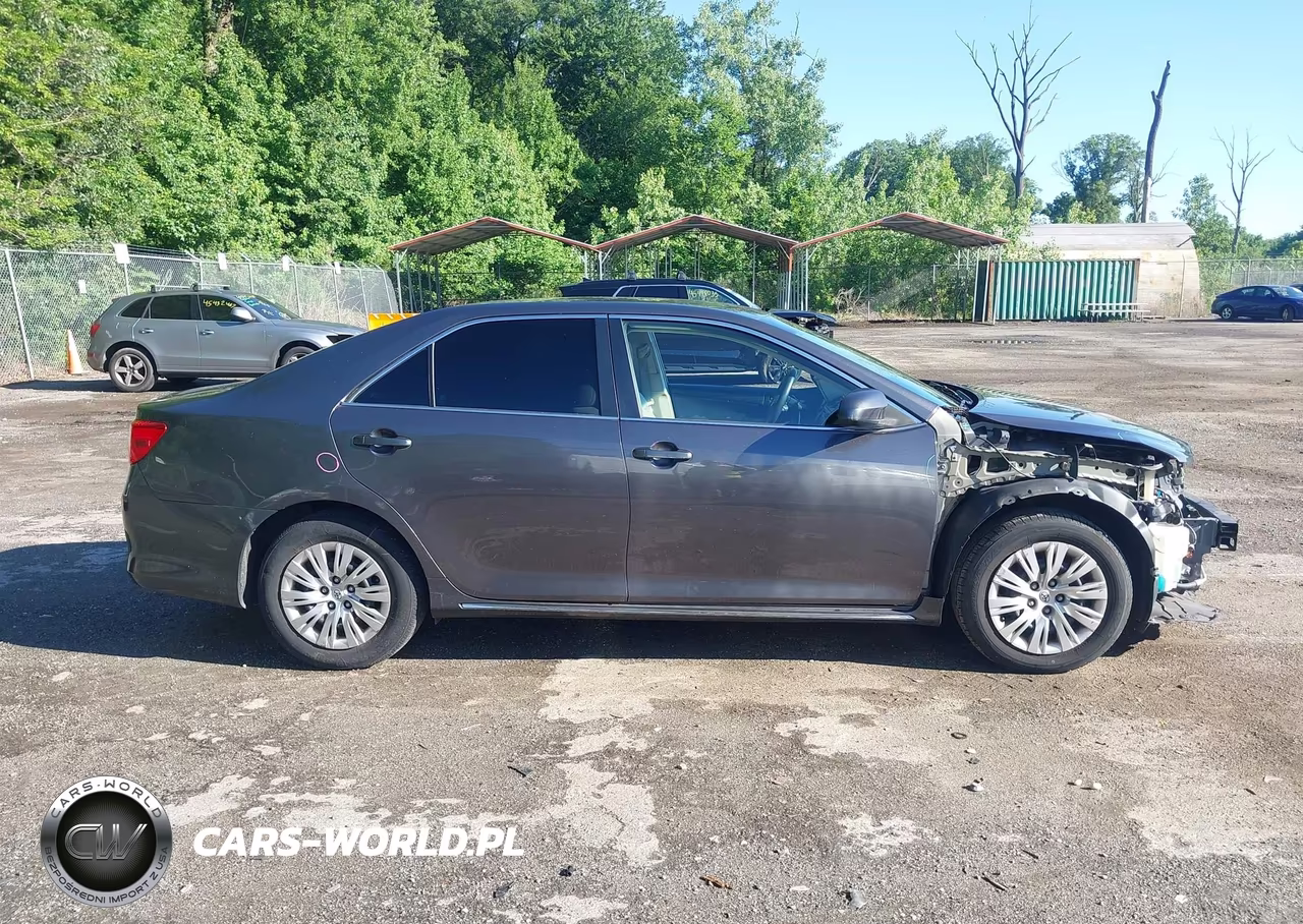 2013 Toyota Camry Le VIN:4T1BF1FK4DU703231 - 14