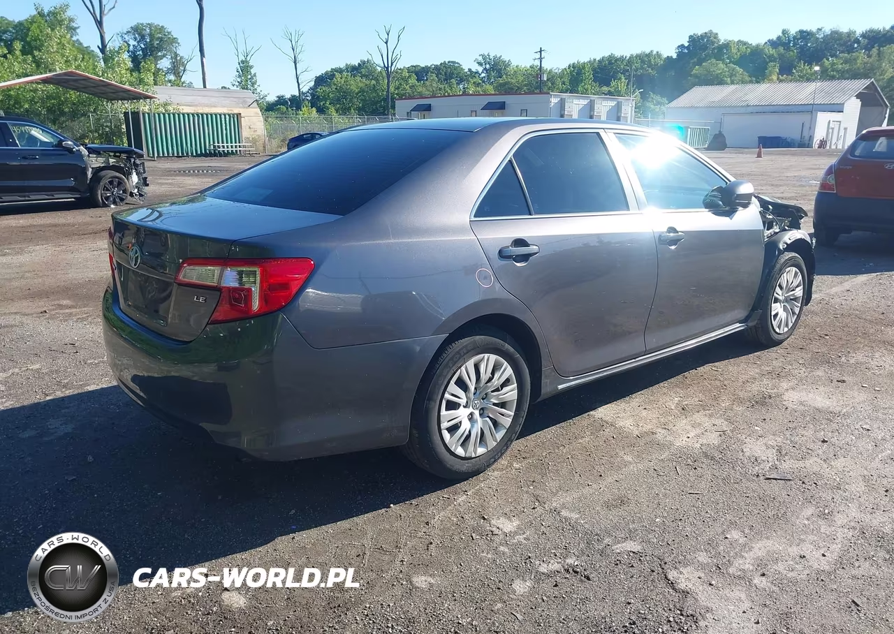 2013 Toyota Camry Le VIN:4T1BF1FK4DU703231 - 4