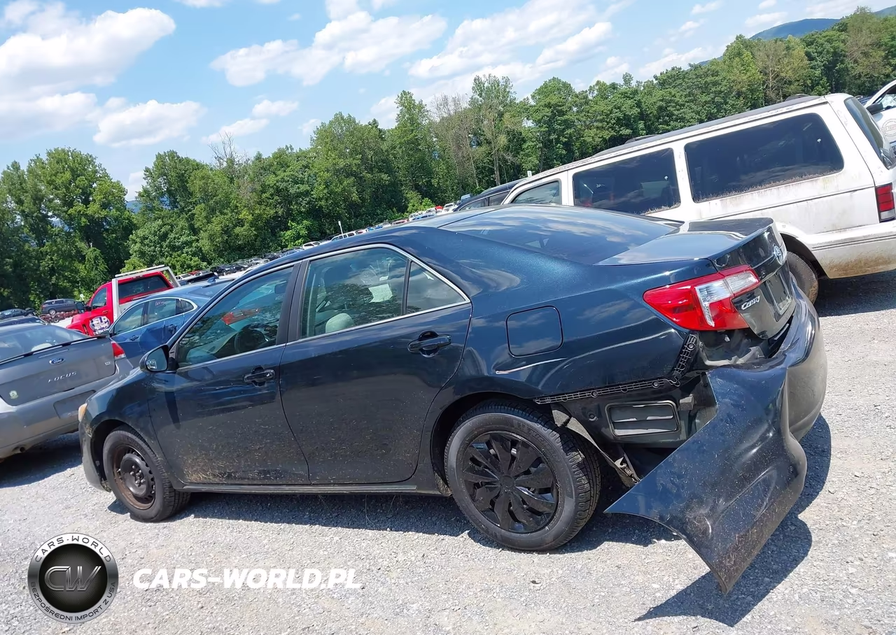 2014 Toyota Camry Le VIN:4T1BF1FK1EU444280 - 15