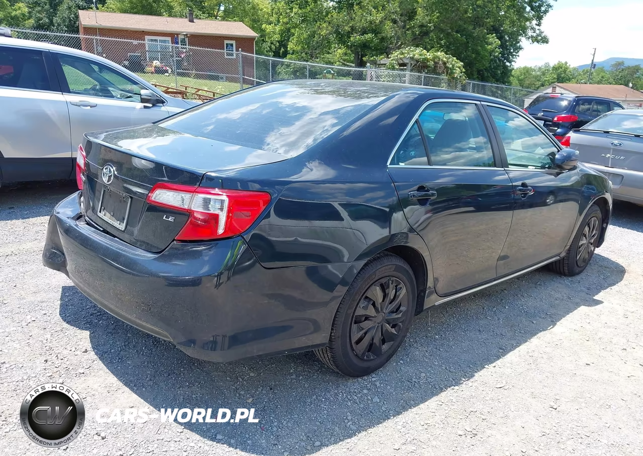 2014 Toyota Camry Le VIN:4T1BF1FK1EU444280 - 4