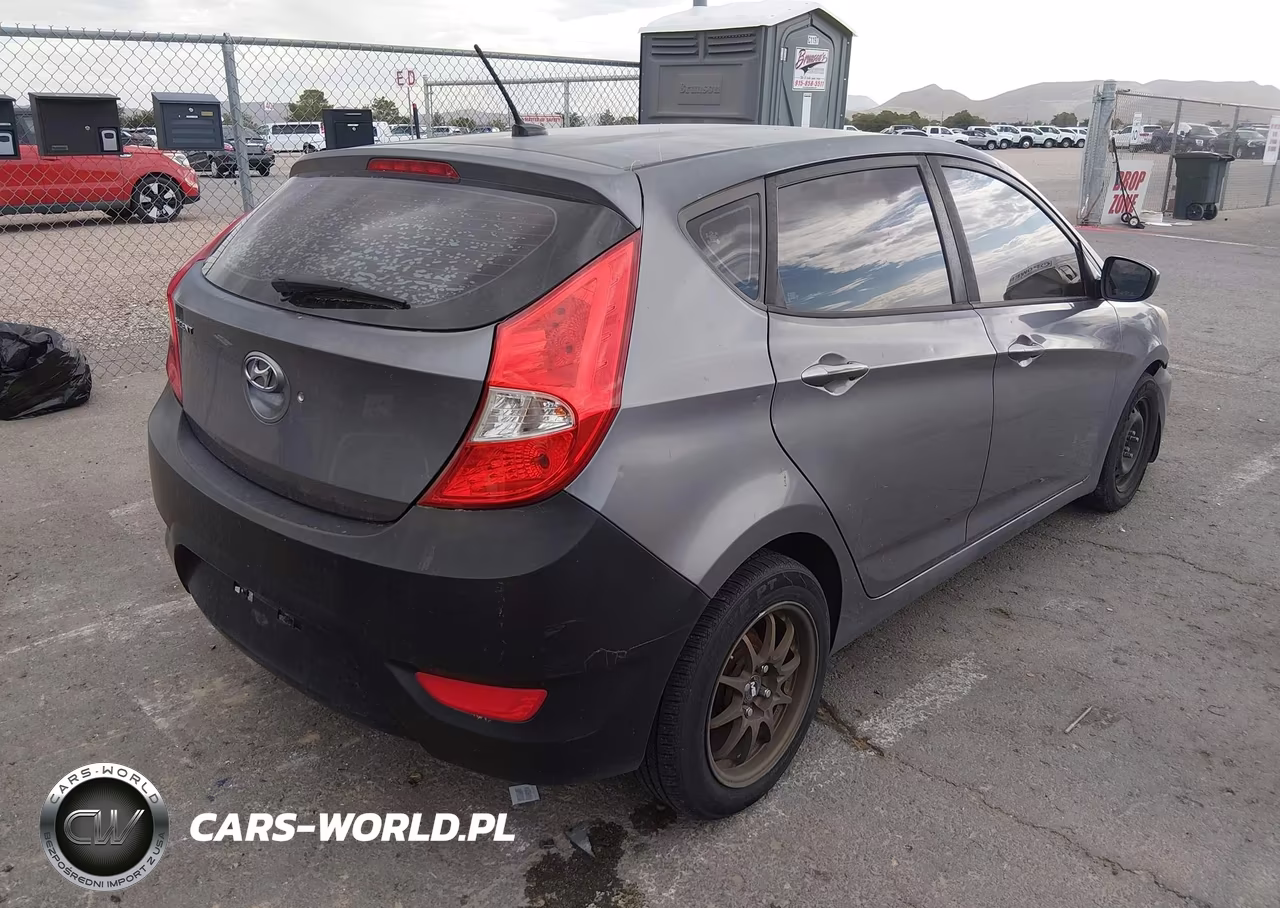 2017 Hyundai Accent Se VIN:KMHCT5AE9HU301006 - 4