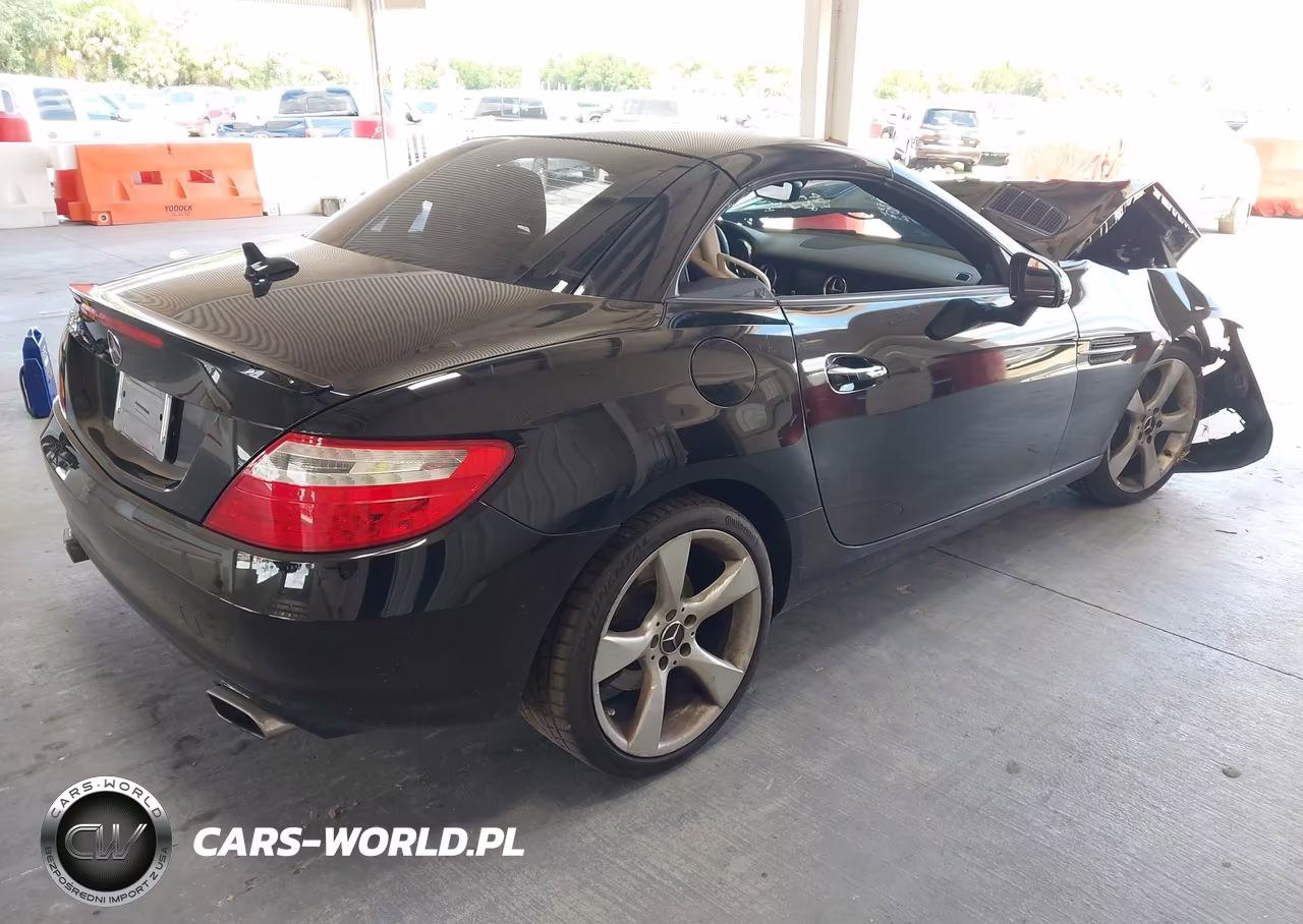 2012 Mercedes-Benz Slk 350 VIN:WDDPK5HA8CF014559 - 4