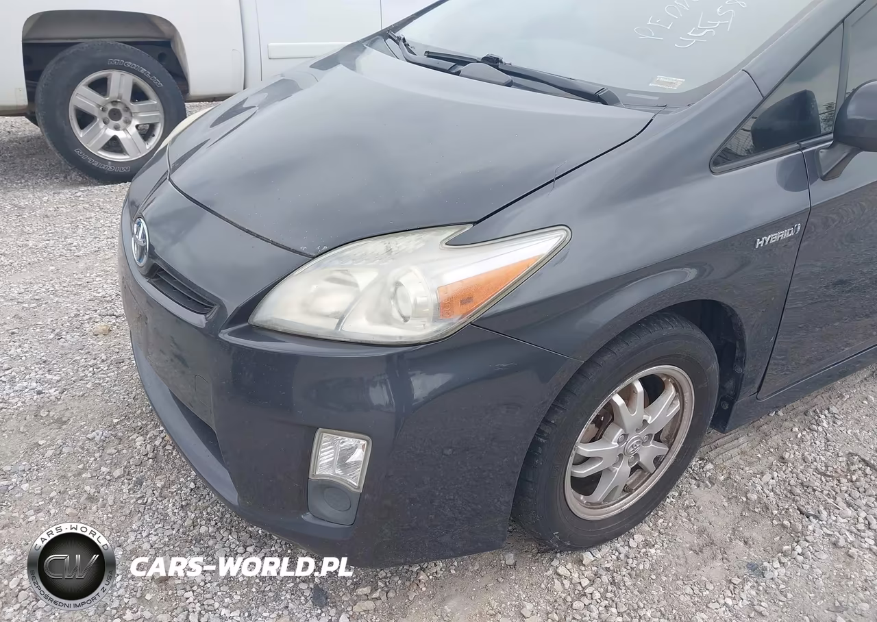 2011 Toyota Prius Two VIN:JTDKN3DU4B1379834 - 6