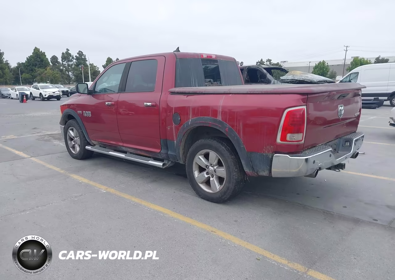 2015 Ram 1500 Laramie VIN:1C6RR7NTXFS700377 - 3
