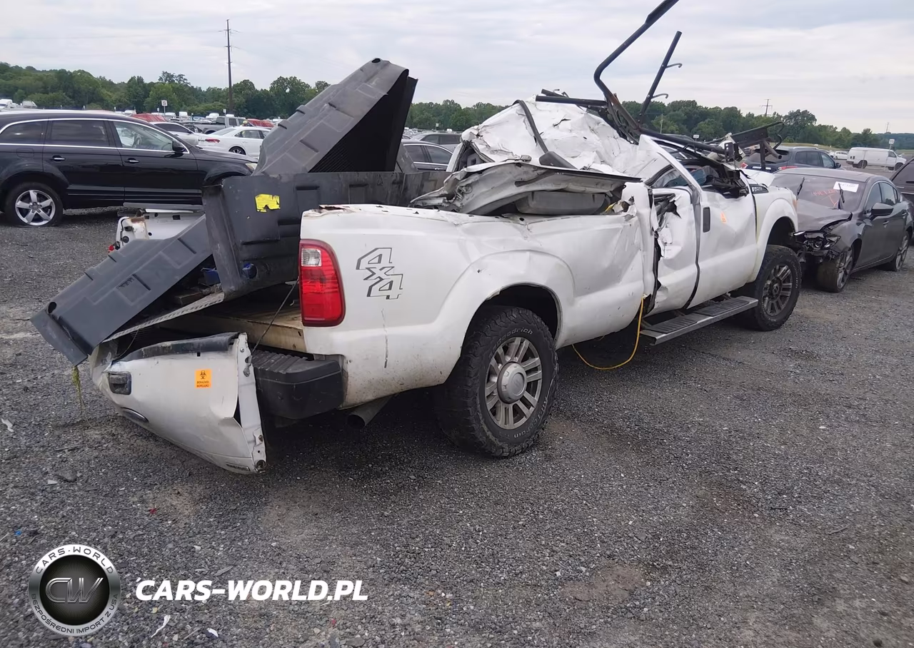 2012 Ford Super Duty F-250 Srw Lariat-Xl-Xlt VIN:1FT7X2B60CEB10304 - 4