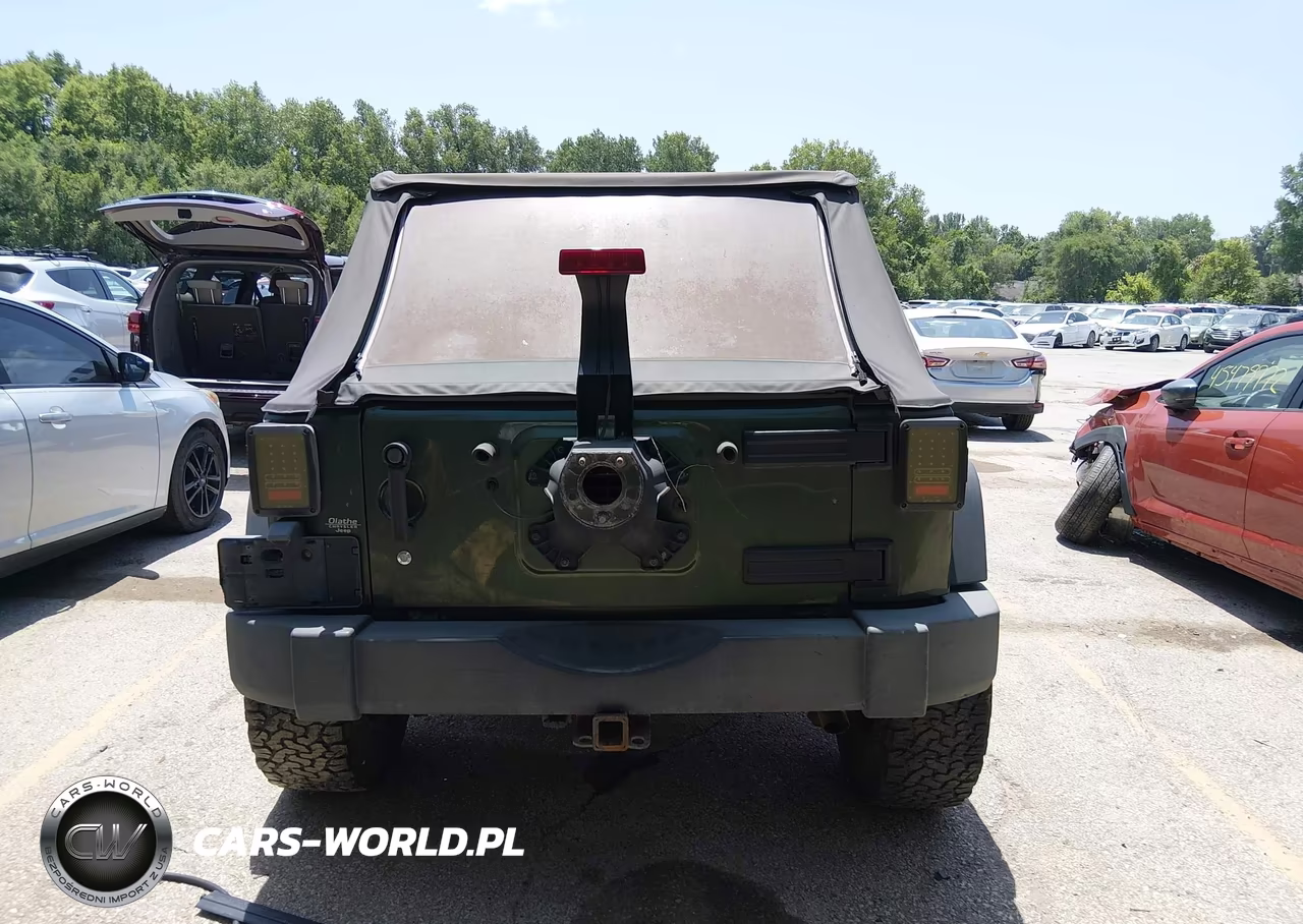2007 Jeep Wrangler Unlimited X VIN:1J4GA39147L154805 - 17