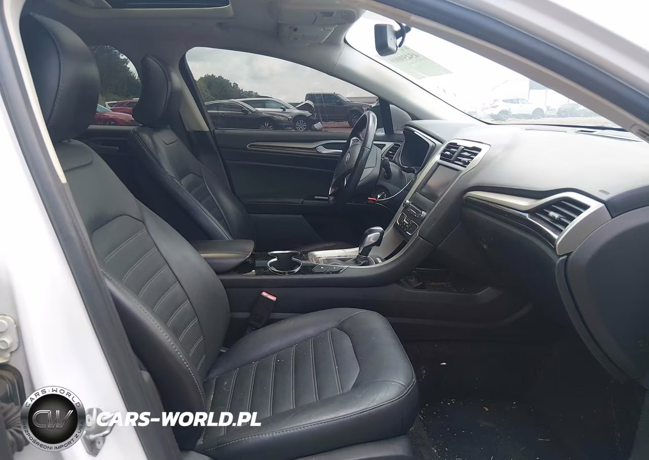 2016 Ford Fusion Energi Se Luxury VIN:3FA6P0PUXGR263661 - 5