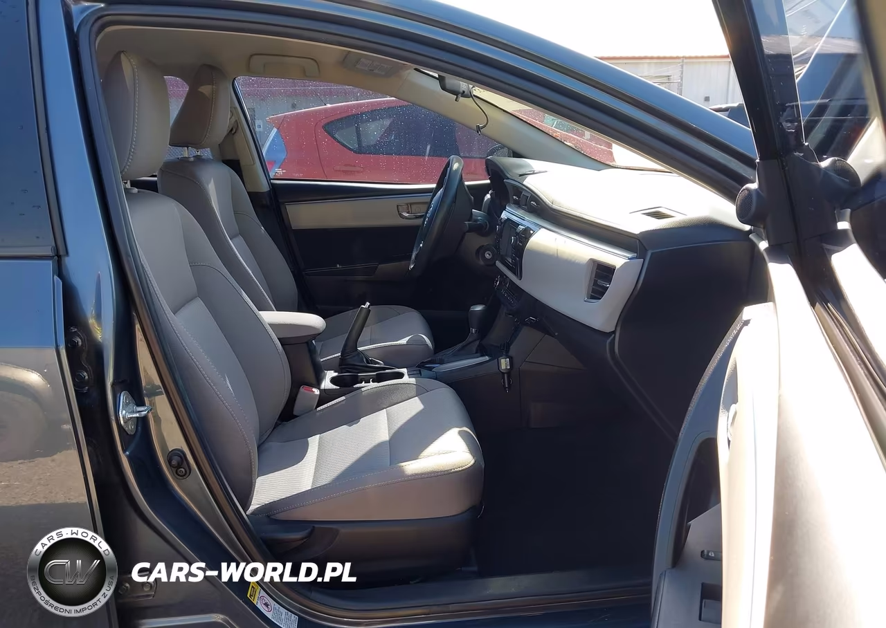 2015 Toyota Corolla Le Plus VIN:2T1BURHE1FC348468 - 18