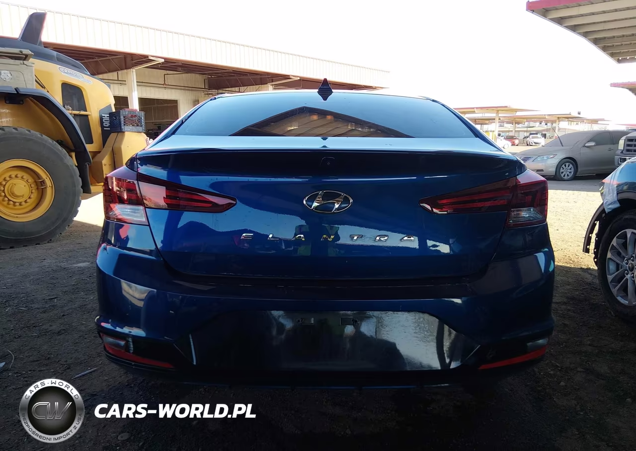 2019 Hyundai Elantra Sel VIN:5NPD84LFXKH427631 - 17