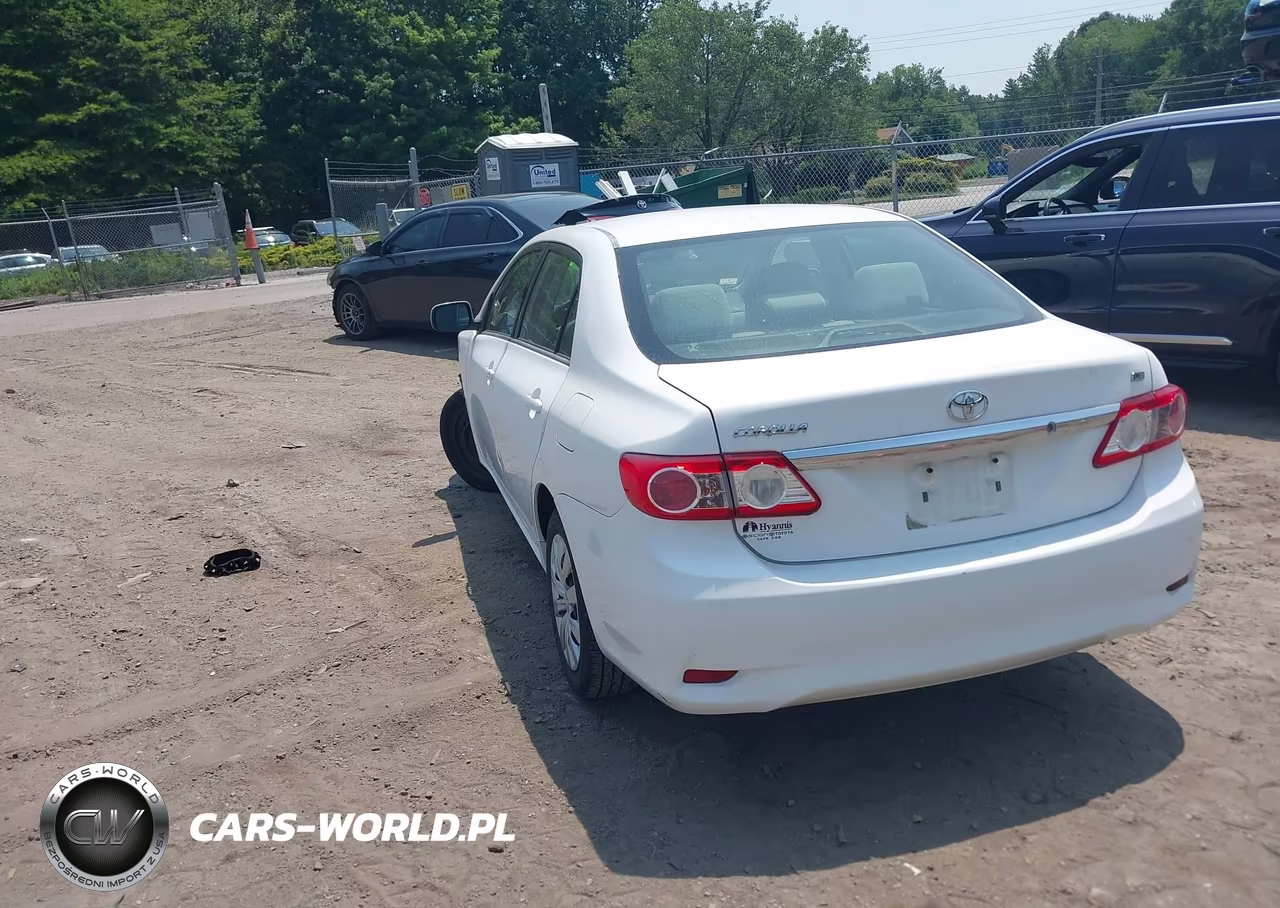 2012 Toyota Corolla Le VIN:2T1BU4EE1CC879463 - 3