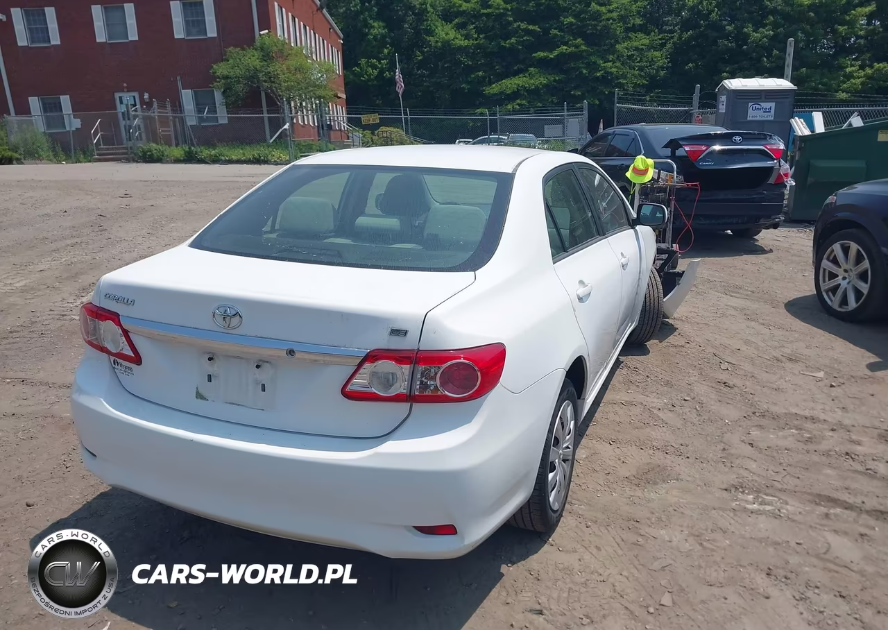 2012 Toyota Corolla Le VIN:2T1BU4EE1CC879463 - 4