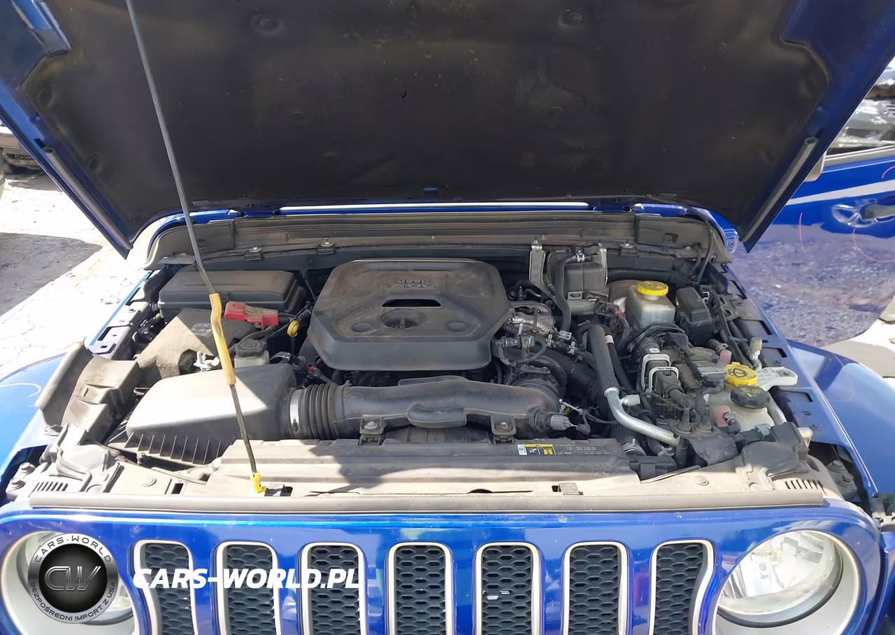 2018 Jeep Wrangler Unlimited Sahara 4X4 VIN:1C4HJXEN2JW314888 - 10