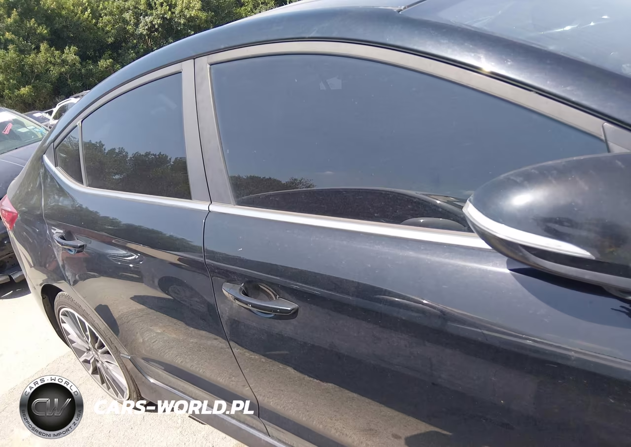 2018 Hyundai Elantra Sport VIN:KMHD04LB3JU724826 - 13