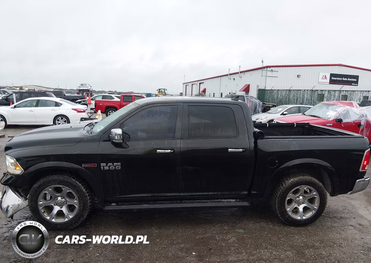 2018 Ram 1500 Laramie 4X4 5'7 Box VIN:1C6RR7NMXJS237951 - 15