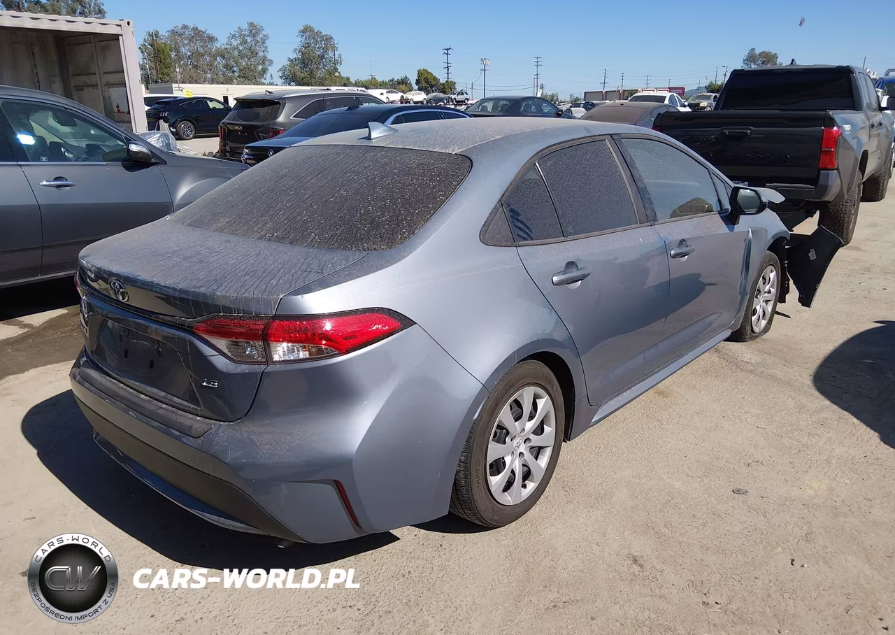 2020 Toyota Corolla Le VIN:5YFEPRAE7LP073862 - 4