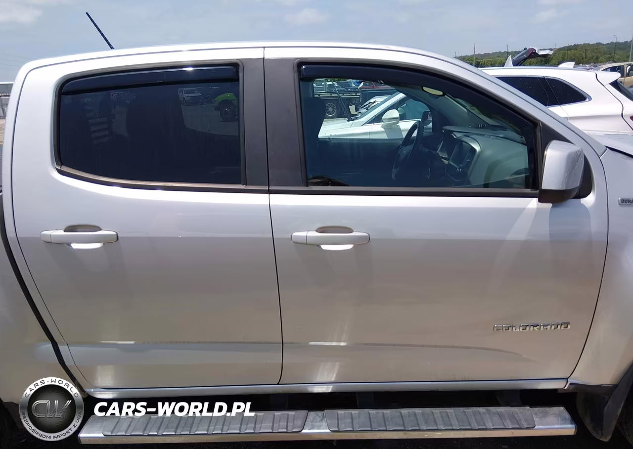 2018 Chevrolet Colorado Z71 VIN:1GCPTDE10J1133383 - 13