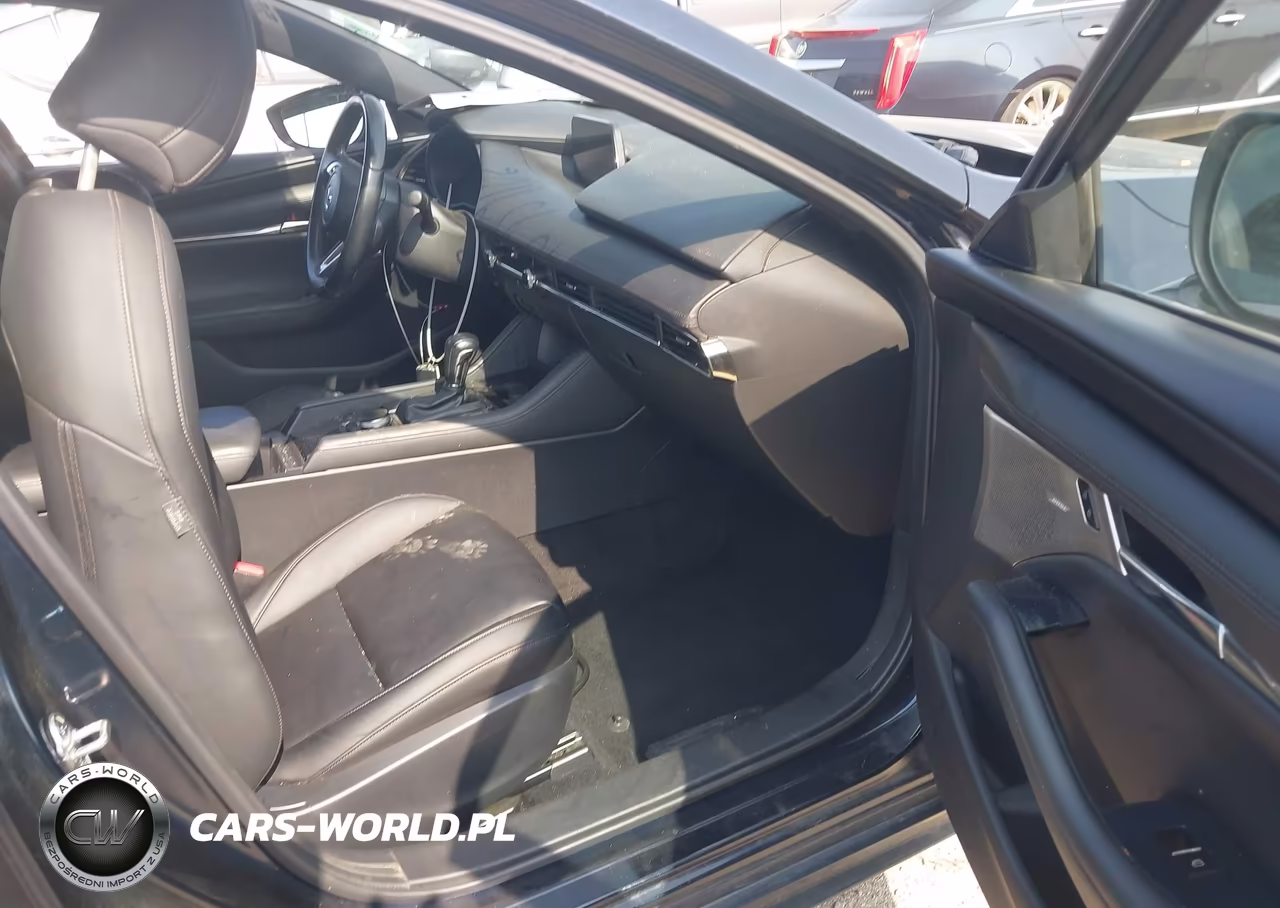 2019 Mazda Mazda3 Preferred Package VIN:JM1BPBMM5K1136487 - 5