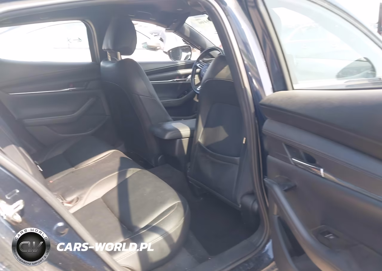 2019 Mazda Mazda3 Preferred Package VIN:JM1BPBMM5K1136487 - 8
