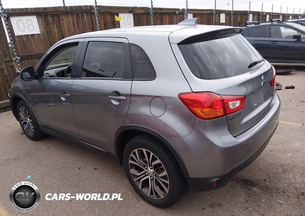 2017 Mitsubishi Outlander Sport 2.0 Le VIN:JA4AP3AU4HZ042708 - 3