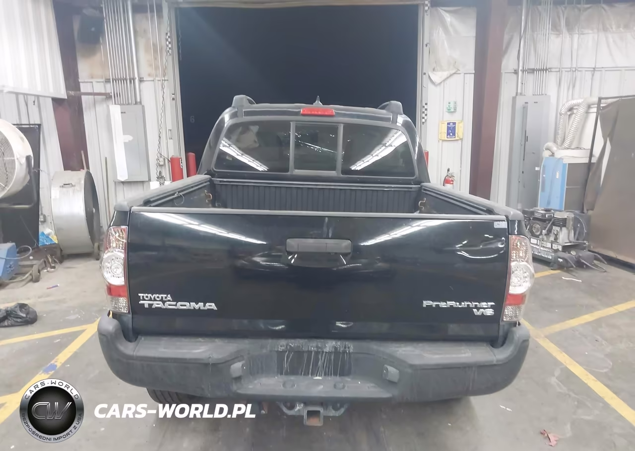 2015 Toyota Tacoma Prerunner V6 VIN:3TMJU4GN5FM192412 - 16