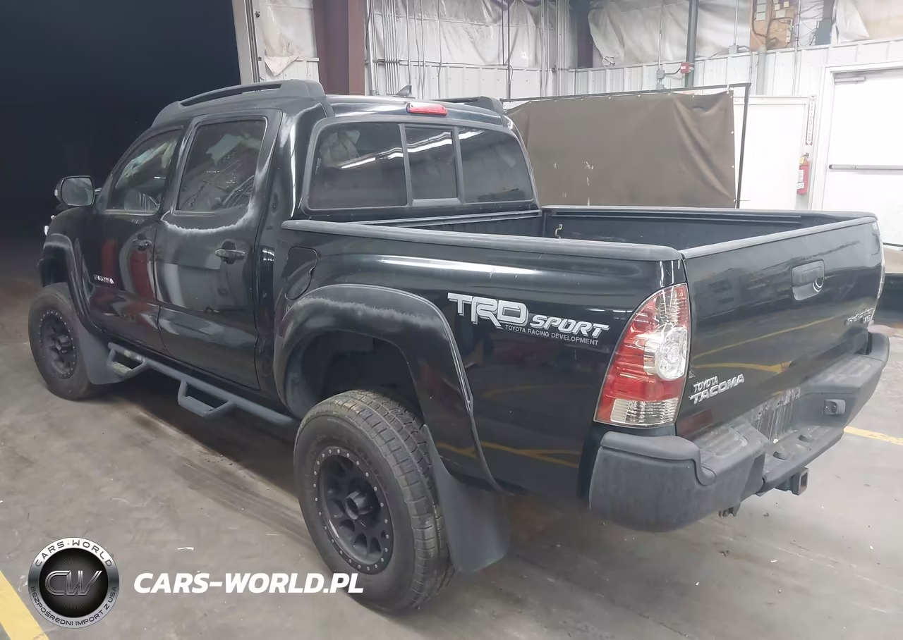2015 Toyota Tacoma Prerunner V6 VIN:3TMJU4GN5FM192412 - 3